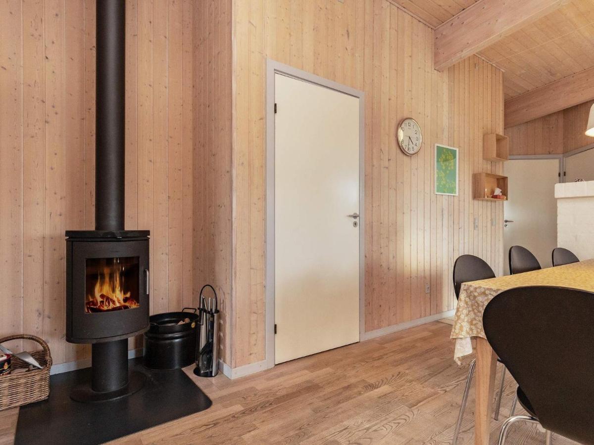 8 Person Holiday Home In Fåborg Exterior foto